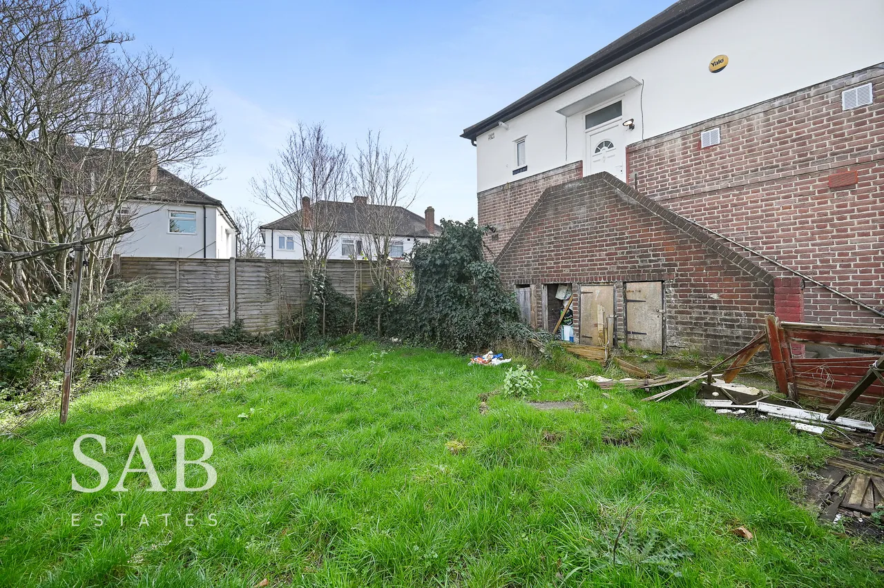 Greenway Gardens, Greenford, UB6, photo 9