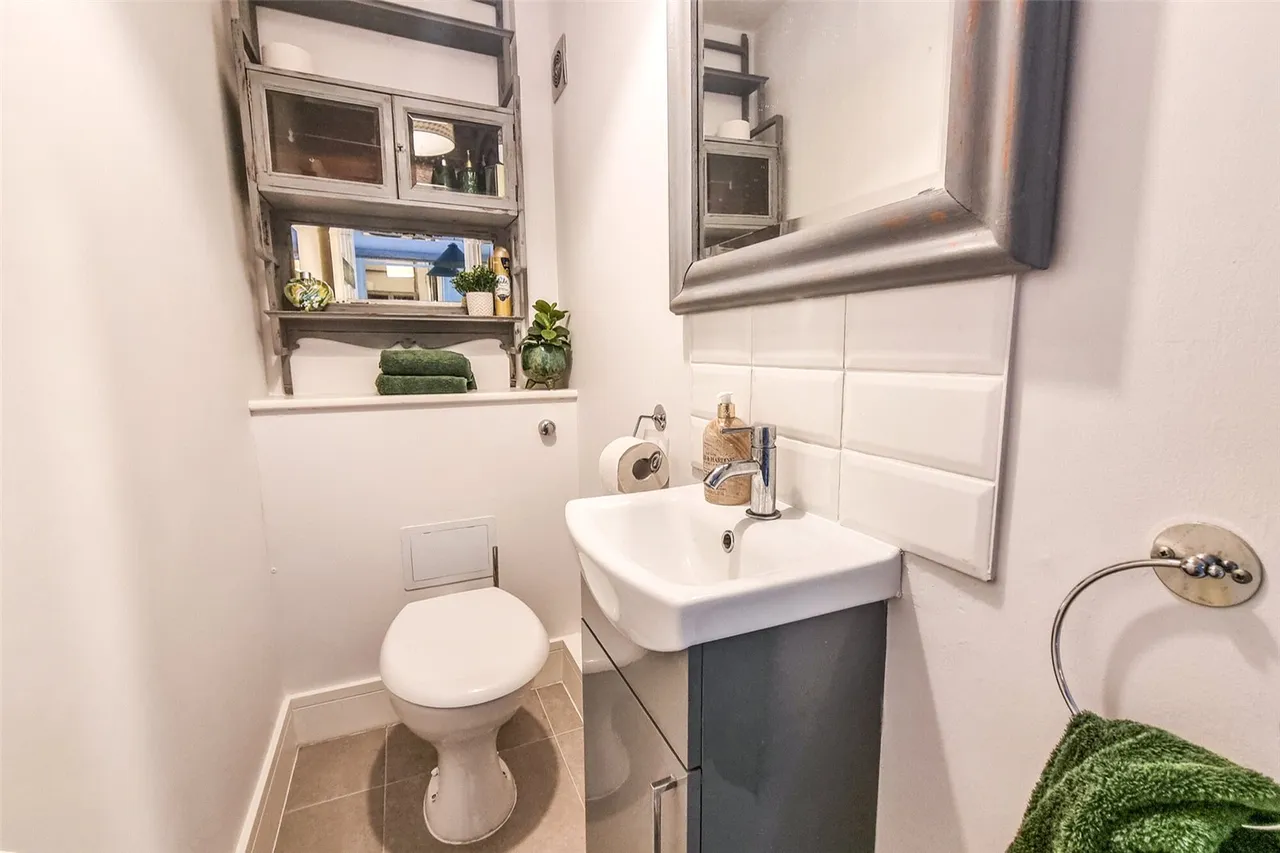 Kennet Close, Ash, Guildford, Surrey, GU12 6NN, photo 13