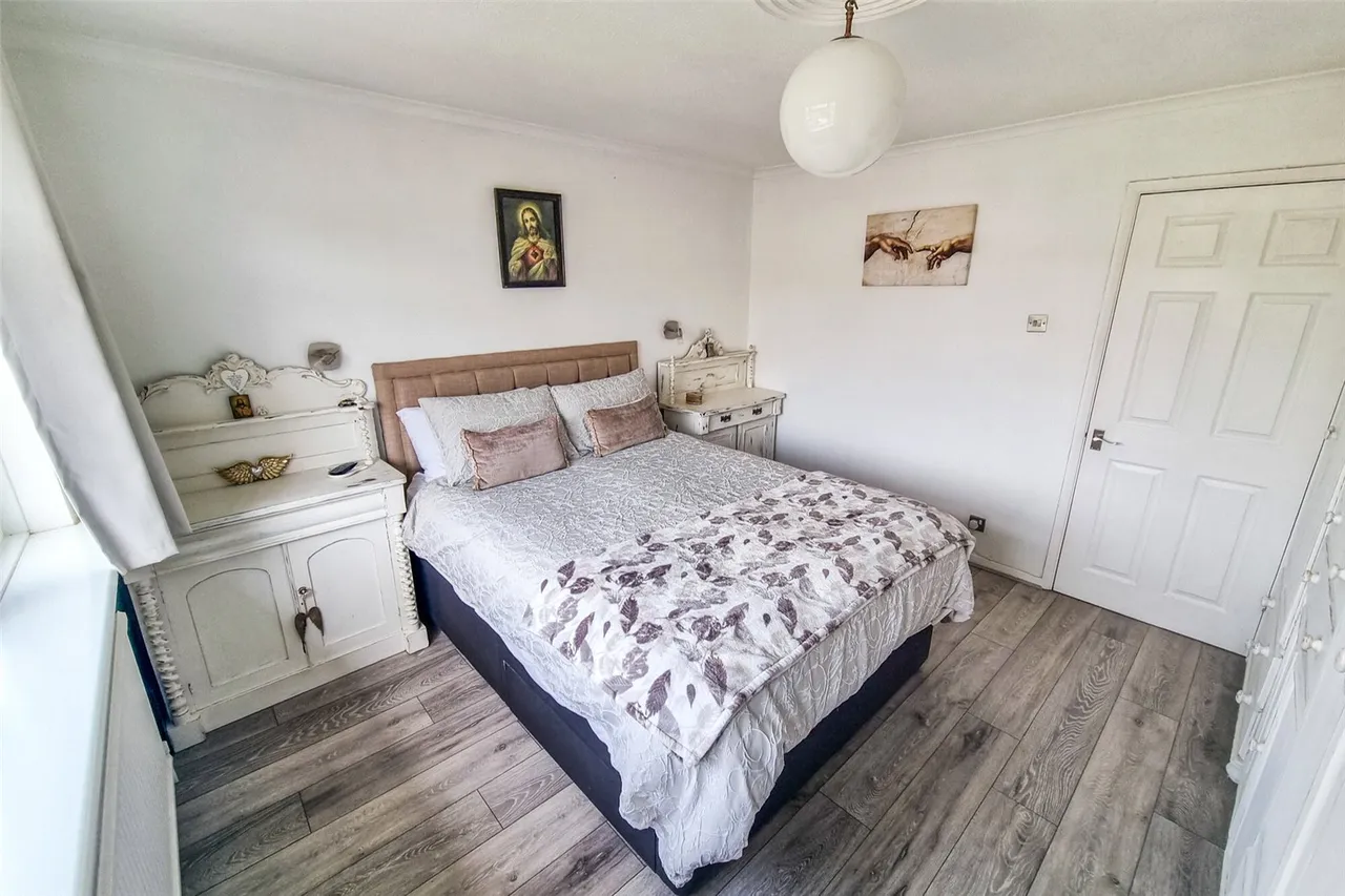 Kennet Close, Ash, Guildford, Surrey, GU12 6NN, photo 11