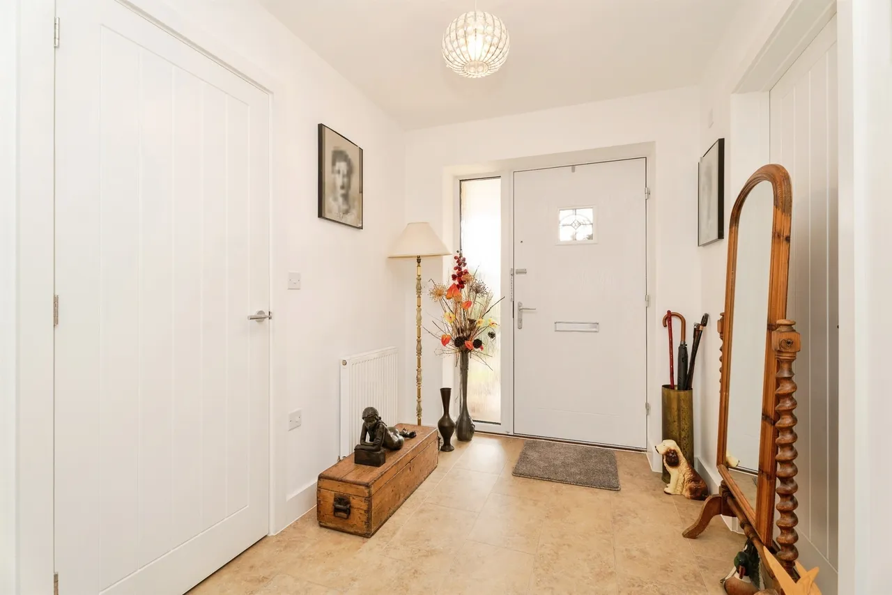 Magpie Close, Holt, photo 5