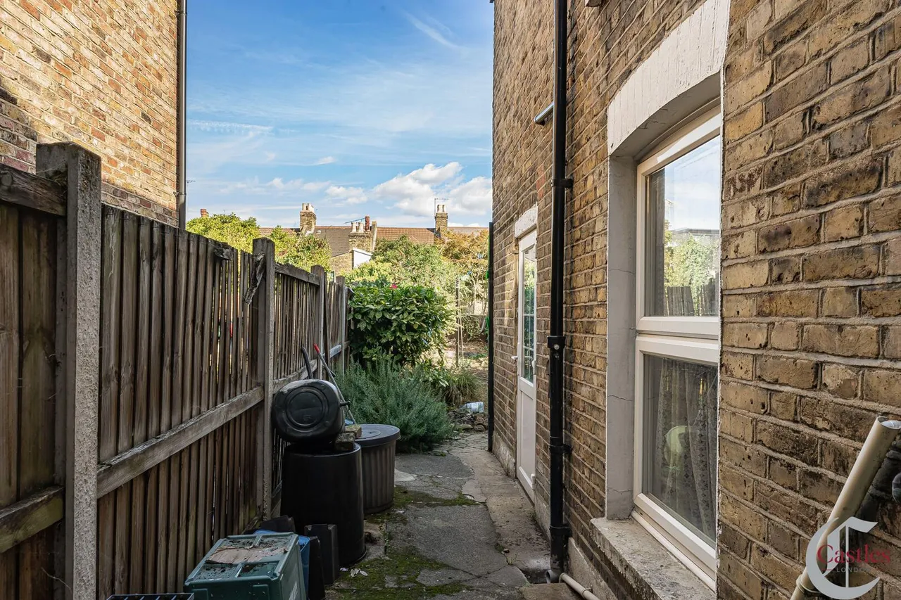 Coopersale Road, London, E9, photo 5