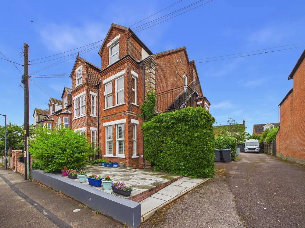 1 bed flat for sale, Quilter Road, Felixstowe, IP11