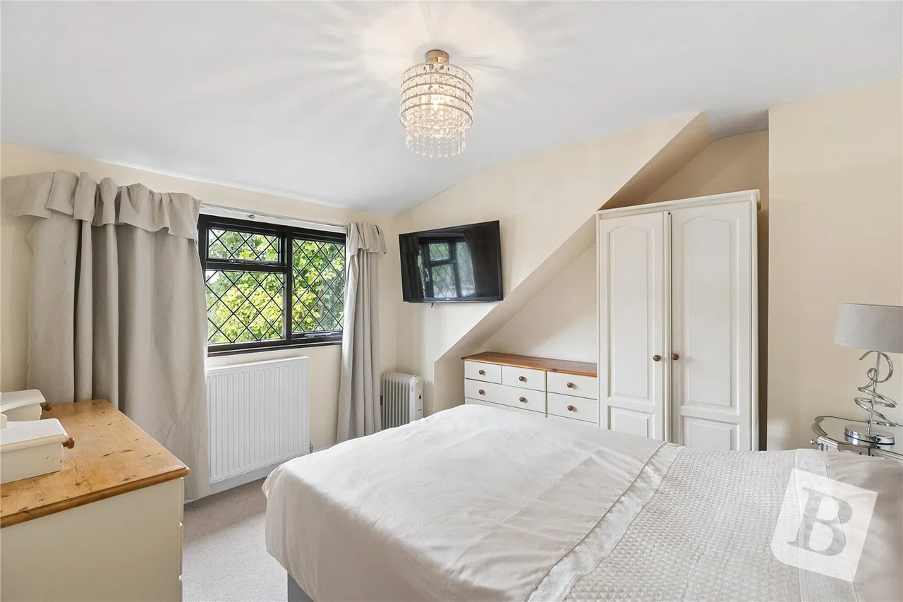 North Road, Havering-atte-Bower, RM4, photo 8