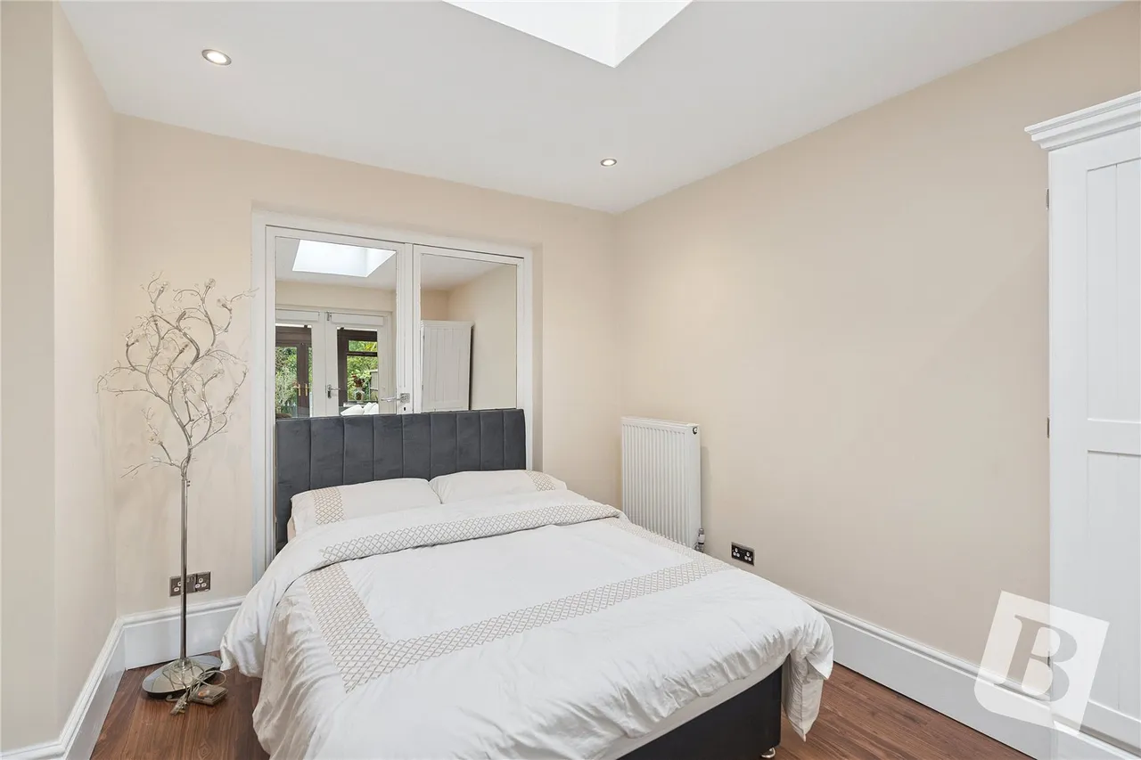 North Road, Havering-atte-Bower, RM4, photo 12