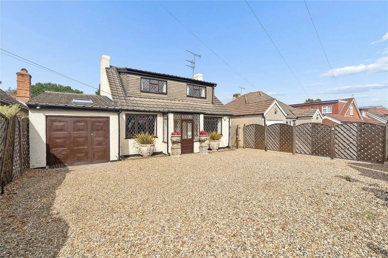 5 bed house for sale, North Road, Havering-atte-Bower, RM4