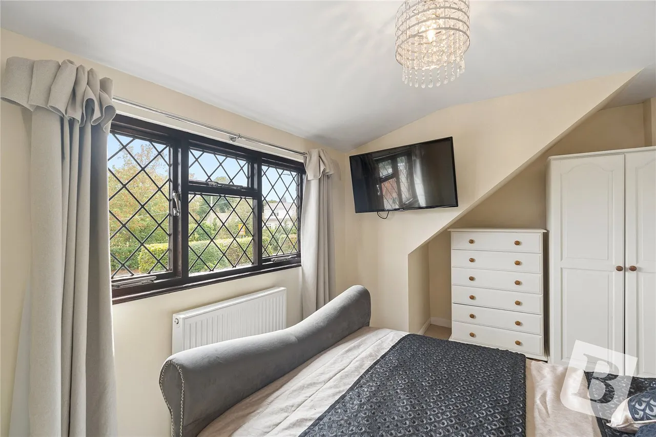 North Road, Havering-atte-Bower, RM4, photo 18