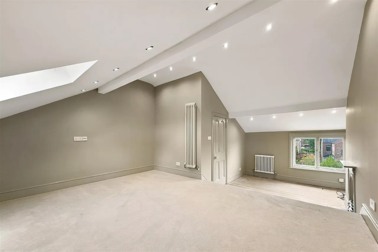Albert Road East, Hale, WA15, photo 27
