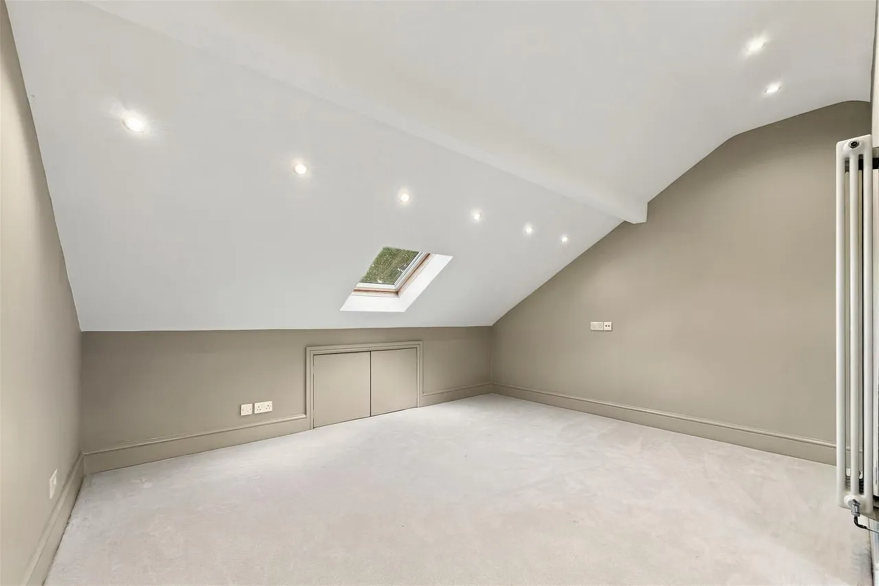 Albert Road East, Hale, WA15, photo 26