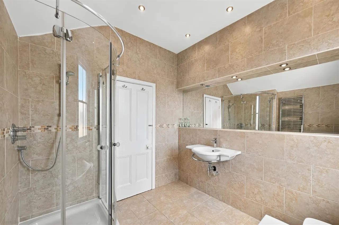 Albert Road East, Hale, WA15, photo 22