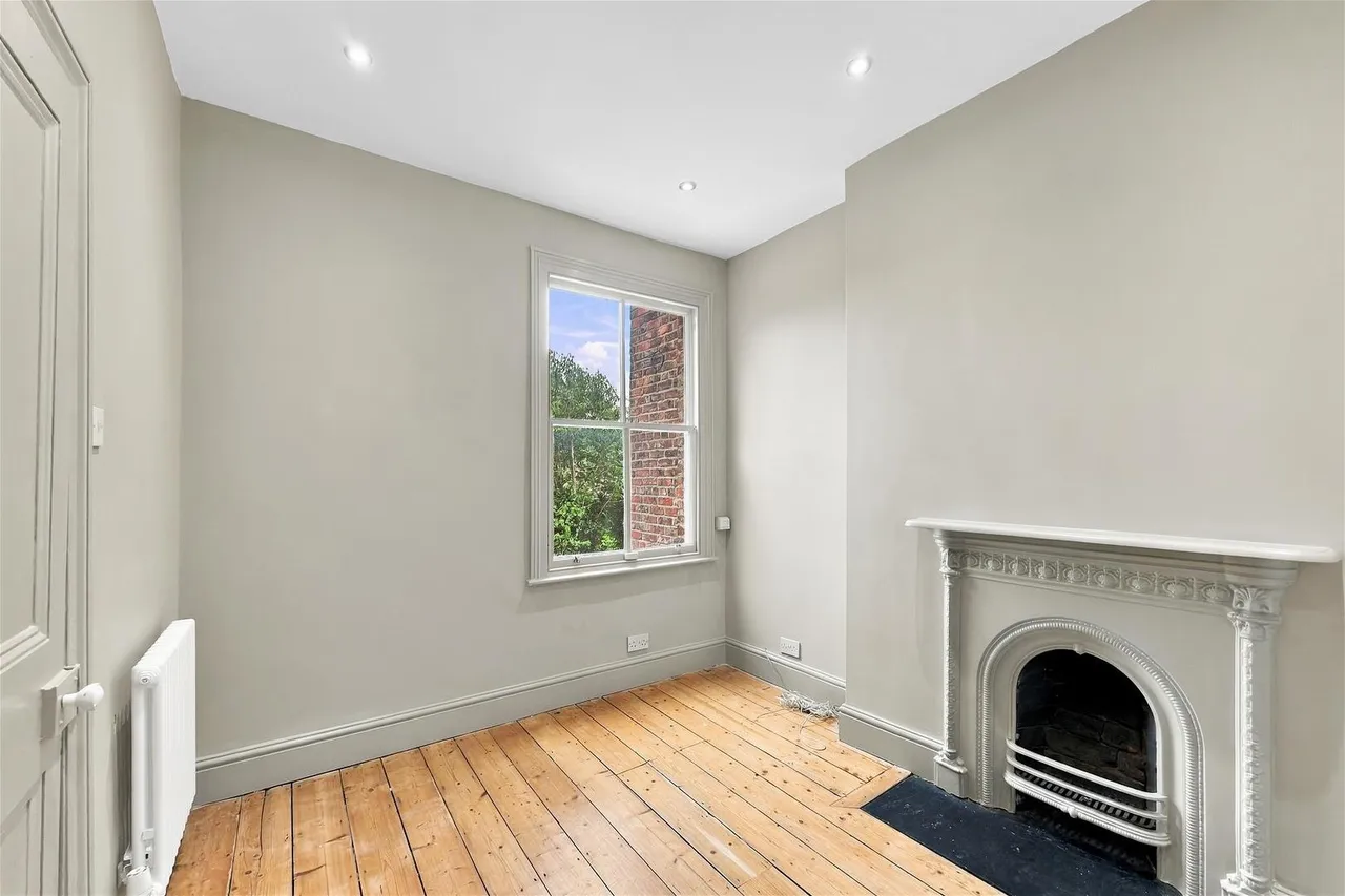 Albert Road East, Hale, WA15, photo 17