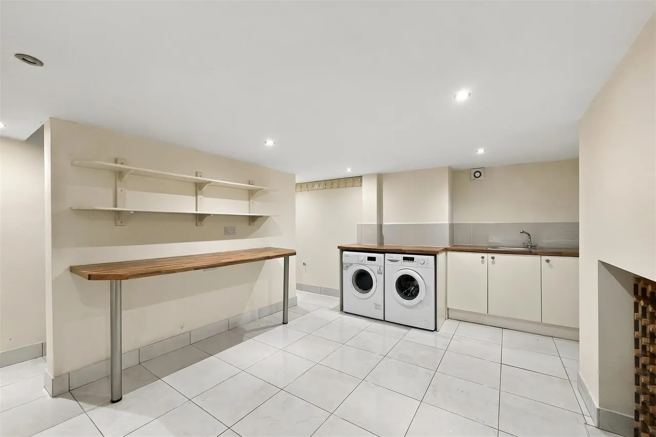 Albert Road East, Hale, WA15, photo 10