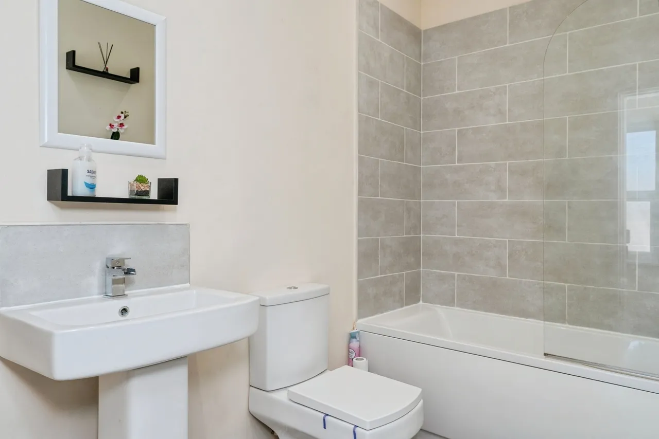 Queen Street, Leeswood, CH7, photo 10