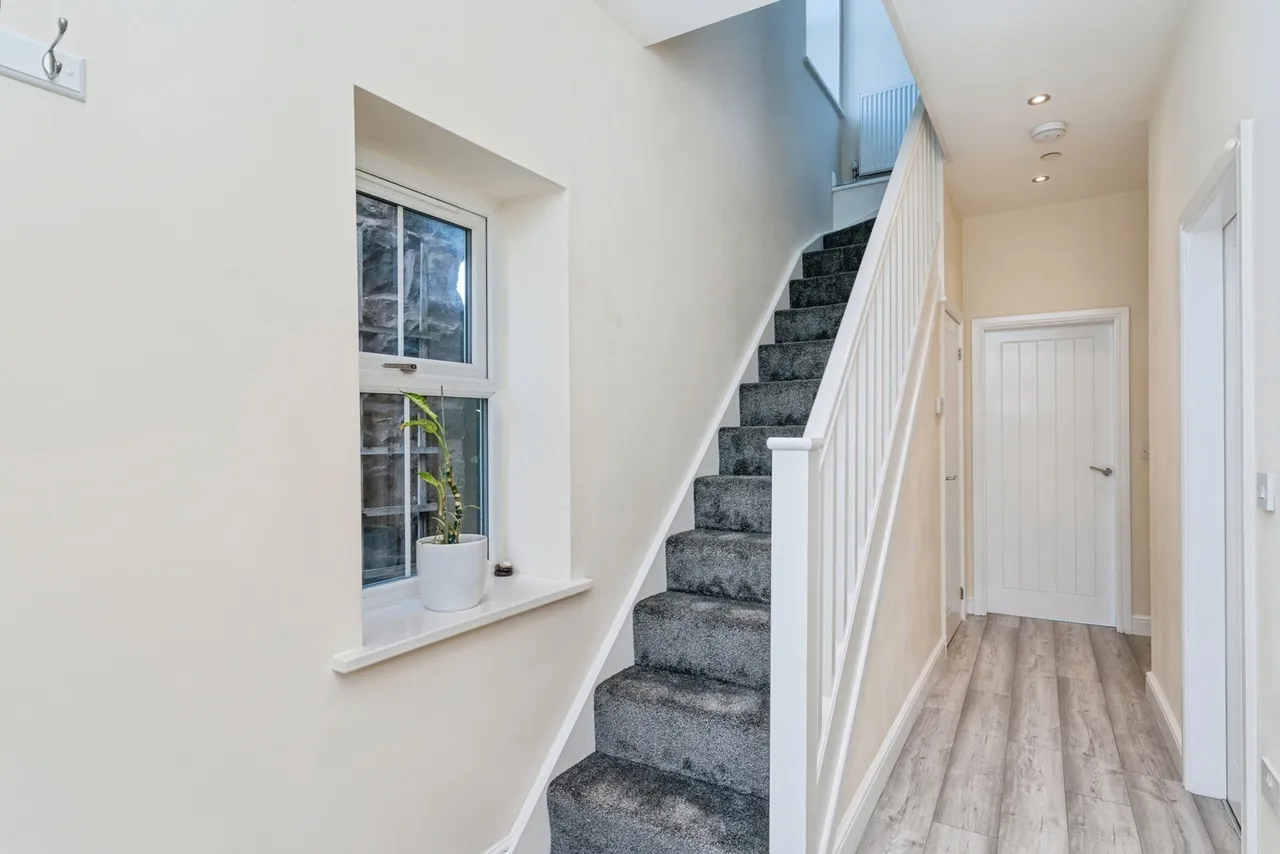 Queen Street, Leeswood, CH7, photo 3