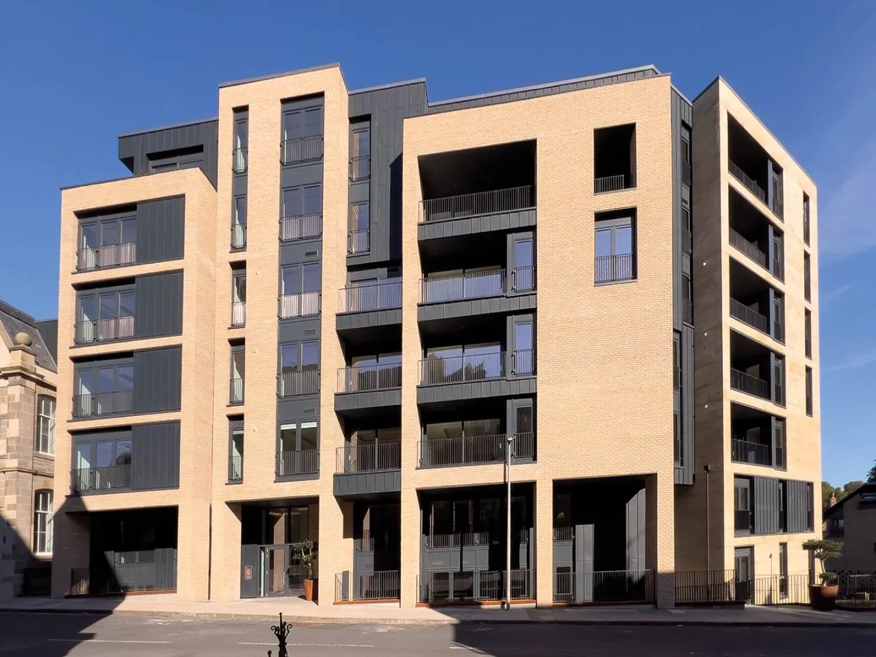 2 bed flat for sale — 59 Belford Road, Edinburgh, EH4 3BF