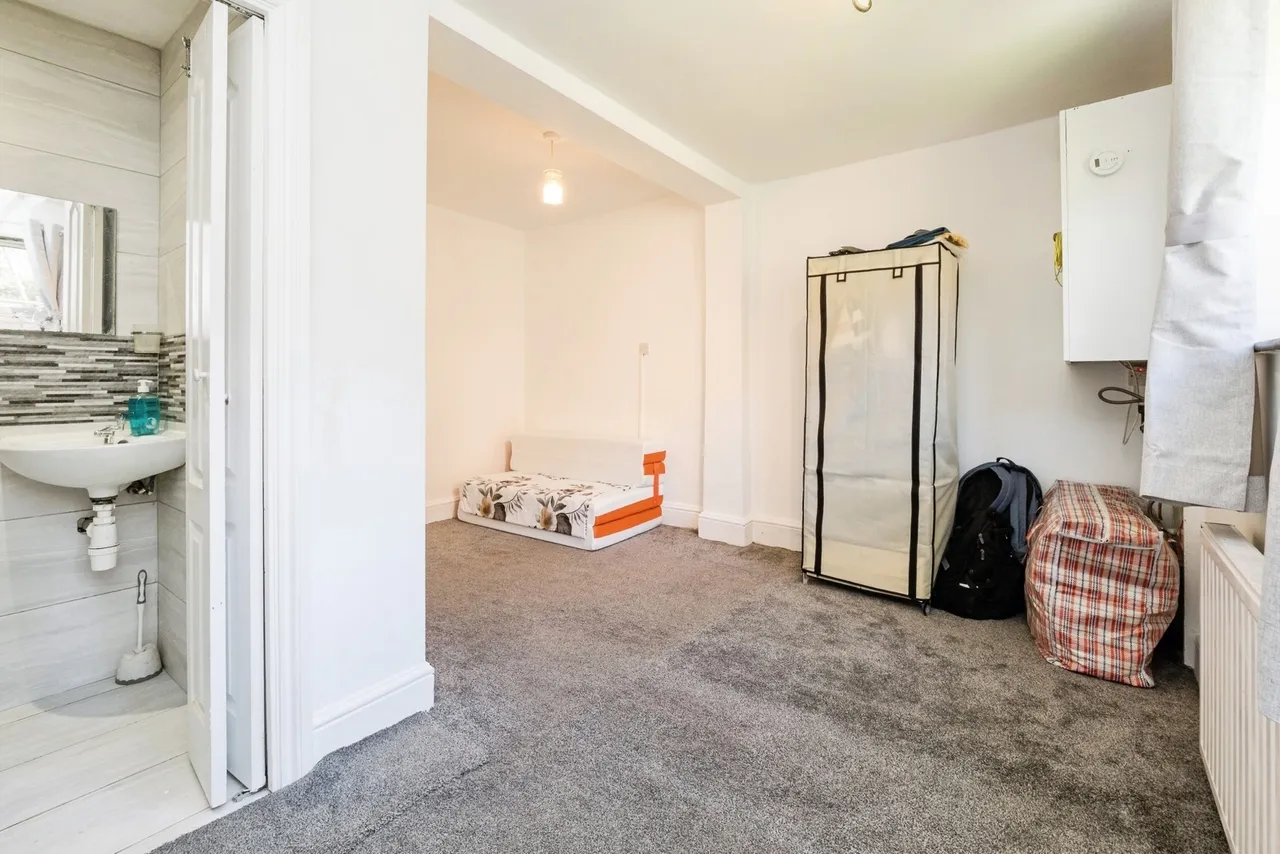 Fanshawe Avenue, Barking, IG11, photo 14