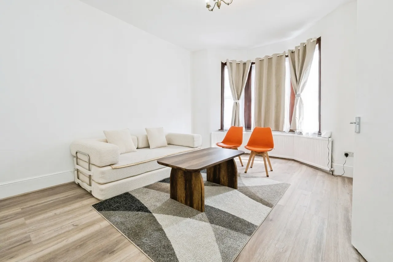 Fanshawe Avenue, Barking, IG11, photo 5