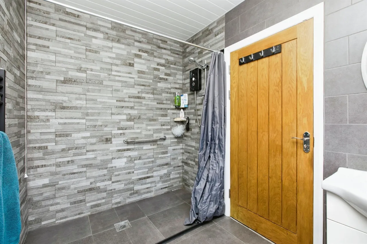 Poplars Road, Burton-On-Trent, DE13, photo 28