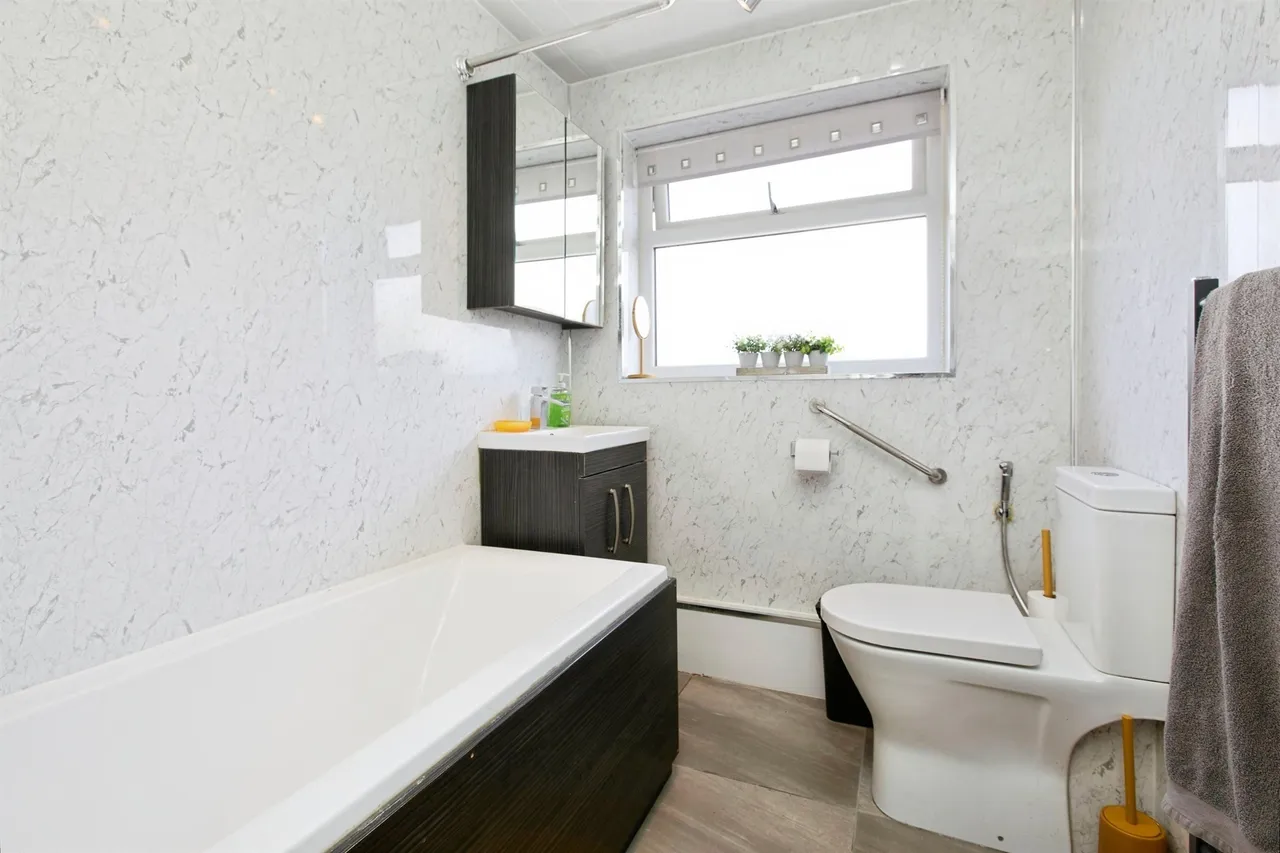 Poplars Road, Burton-On-Trent, DE13, photo 26