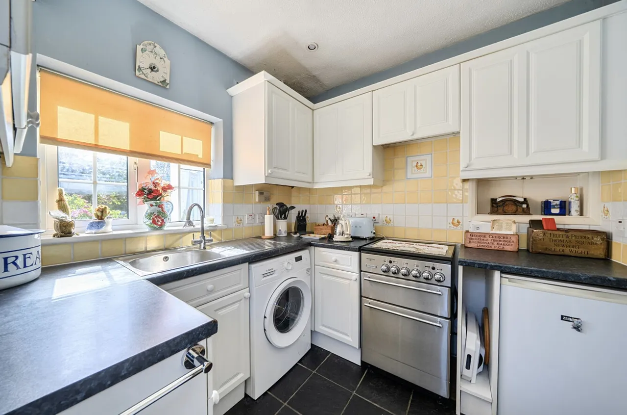 Homefield Avenue, Felpham, PO22, photo 9