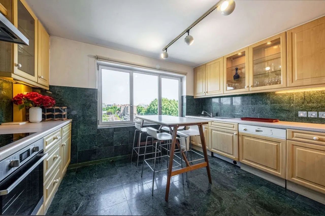 Abbots House, St. Mary Abbots Terrace, London, W14 8NU, photo 5