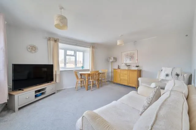 Stuart Court, Amersham, HP6, photo 17