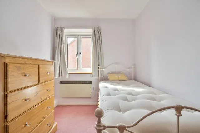 Stuart Court, Amersham, HP6, photo 11