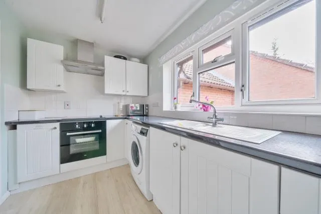 Stuart Court, Amersham, HP6, photo 15