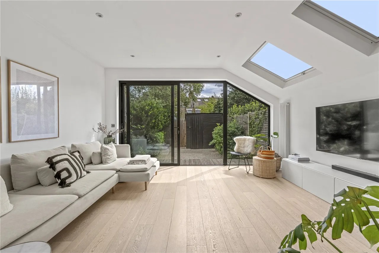 Belgrade Road, Hampton, TW12 2AZ, photo 4