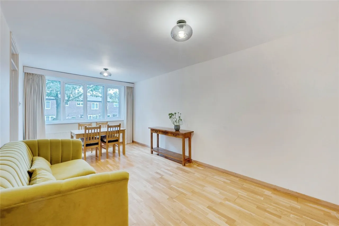 Rockingham Close, London, SW15, photo 10