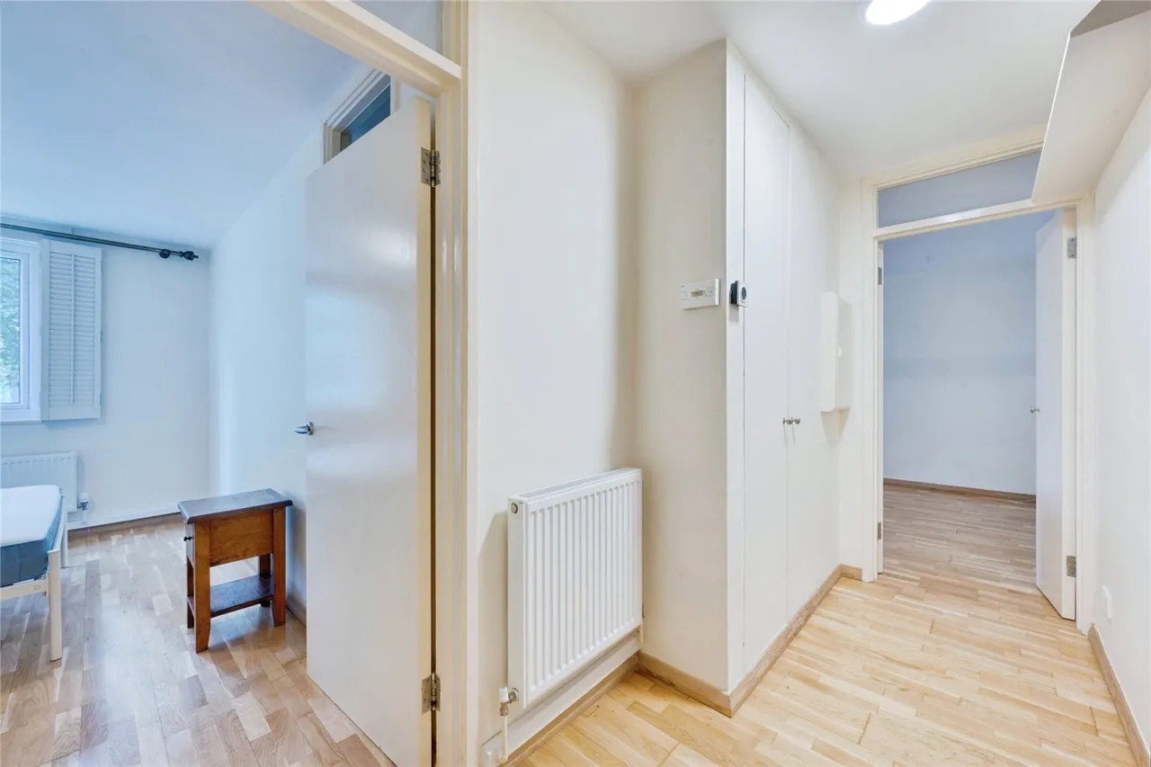 Rockingham Close, London, SW15, photo 14