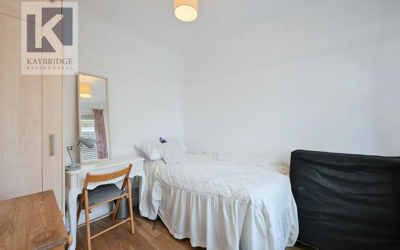 St. Clair Drive, Worcester Park, KT4, photo 13