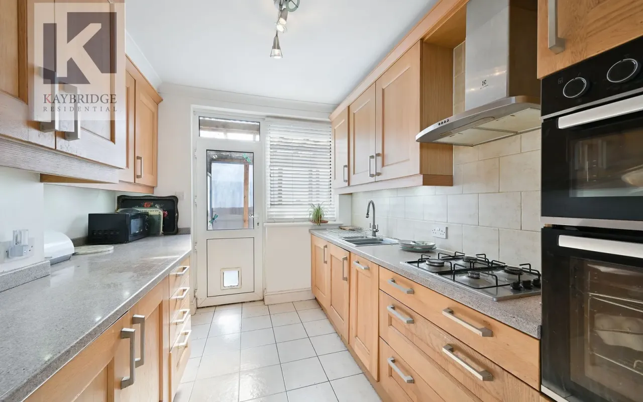 St. Clair Drive, Worcester Park, KT4, photo 8
