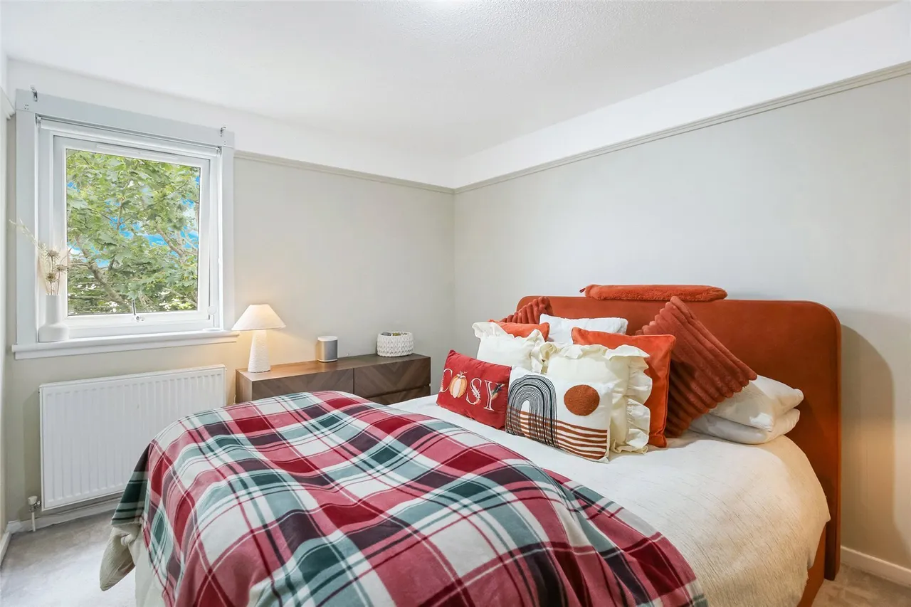 Braehead, Girdle Toll, Irvine, North Ayrshire, KA11, photo 8