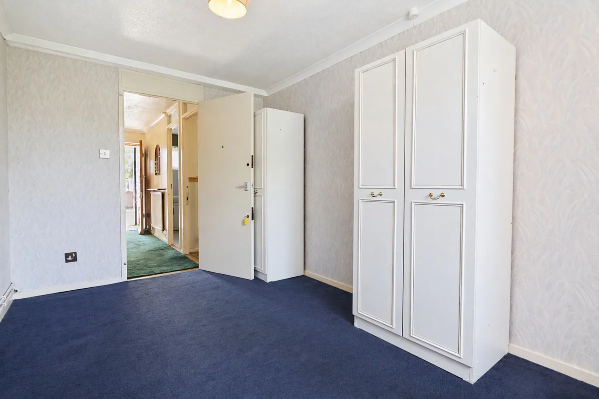 Cavalier Close, Marks Gate, Chadwell Heath, RM6 5EJ, photo 7