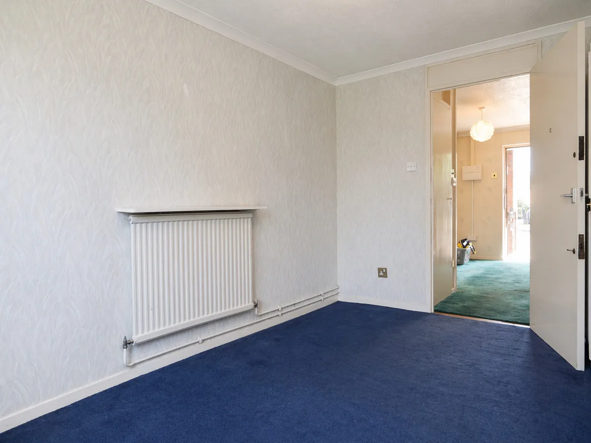 Cavalier Close, Marks Gate, Chadwell Heath, RM6 5EJ, photo 8