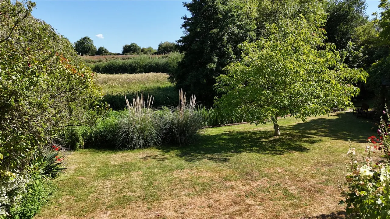 Milford Manor Gardens, Salisbury, Wiltshire, SP1 2RN, photo 16
