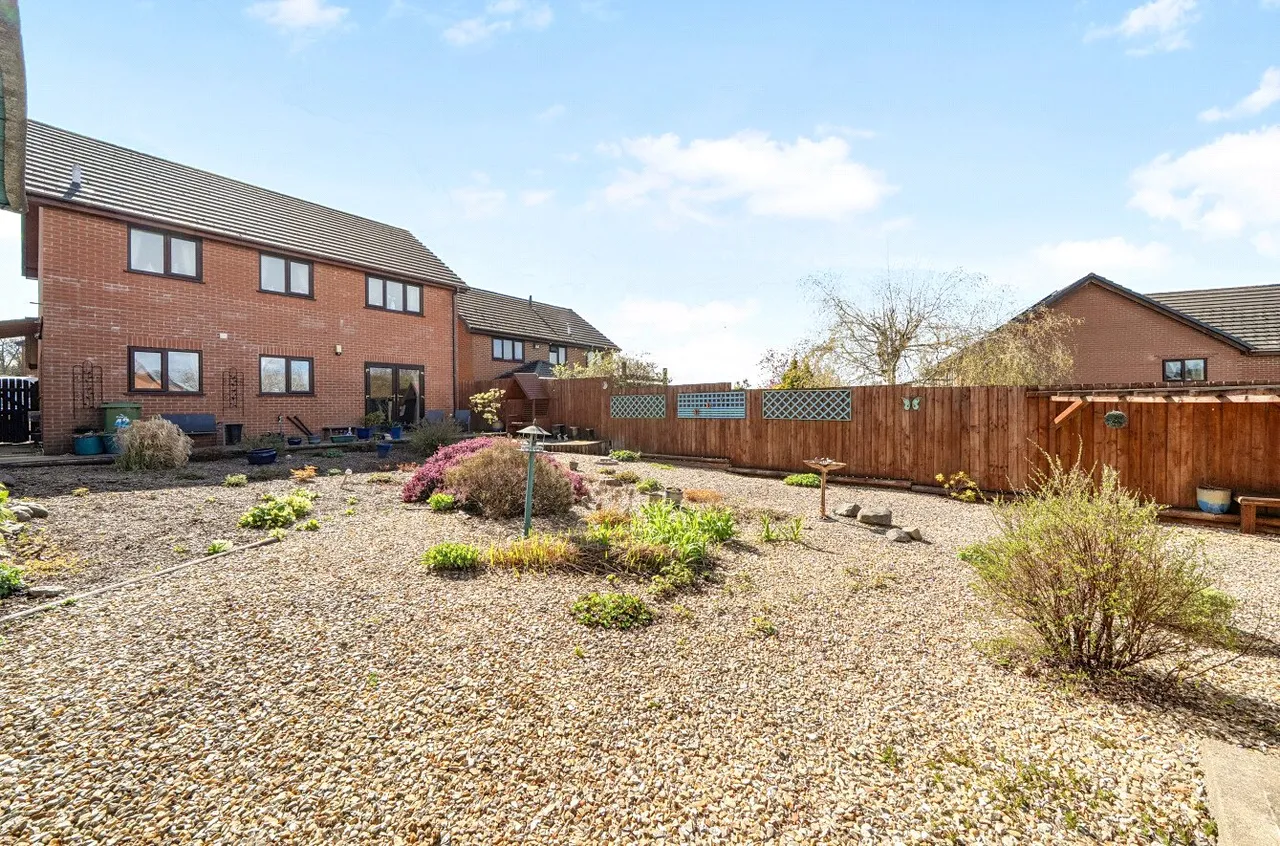 Goylands Close, Llandrindod Wells, LD1, photo 19