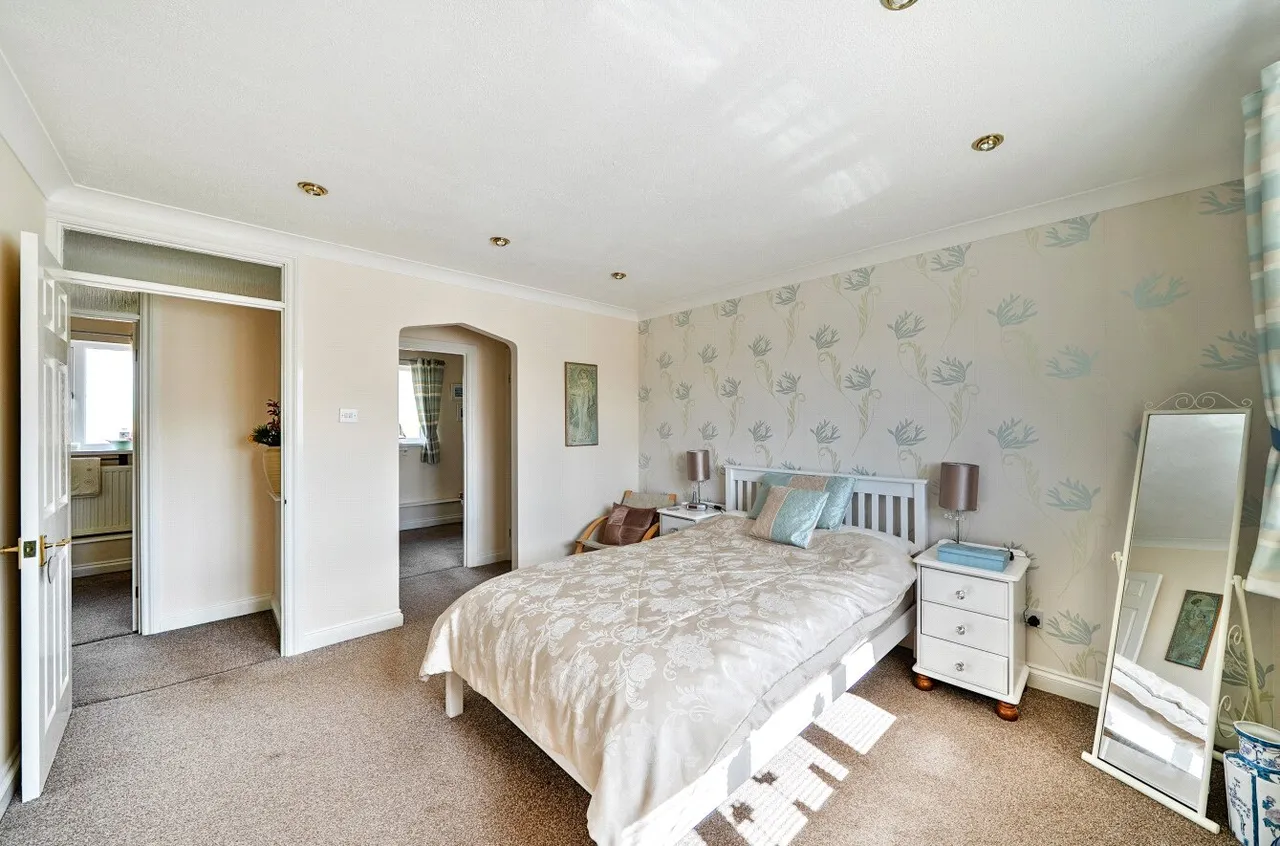 Goylands Close, Llandrindod Wells, LD1, photo 11
