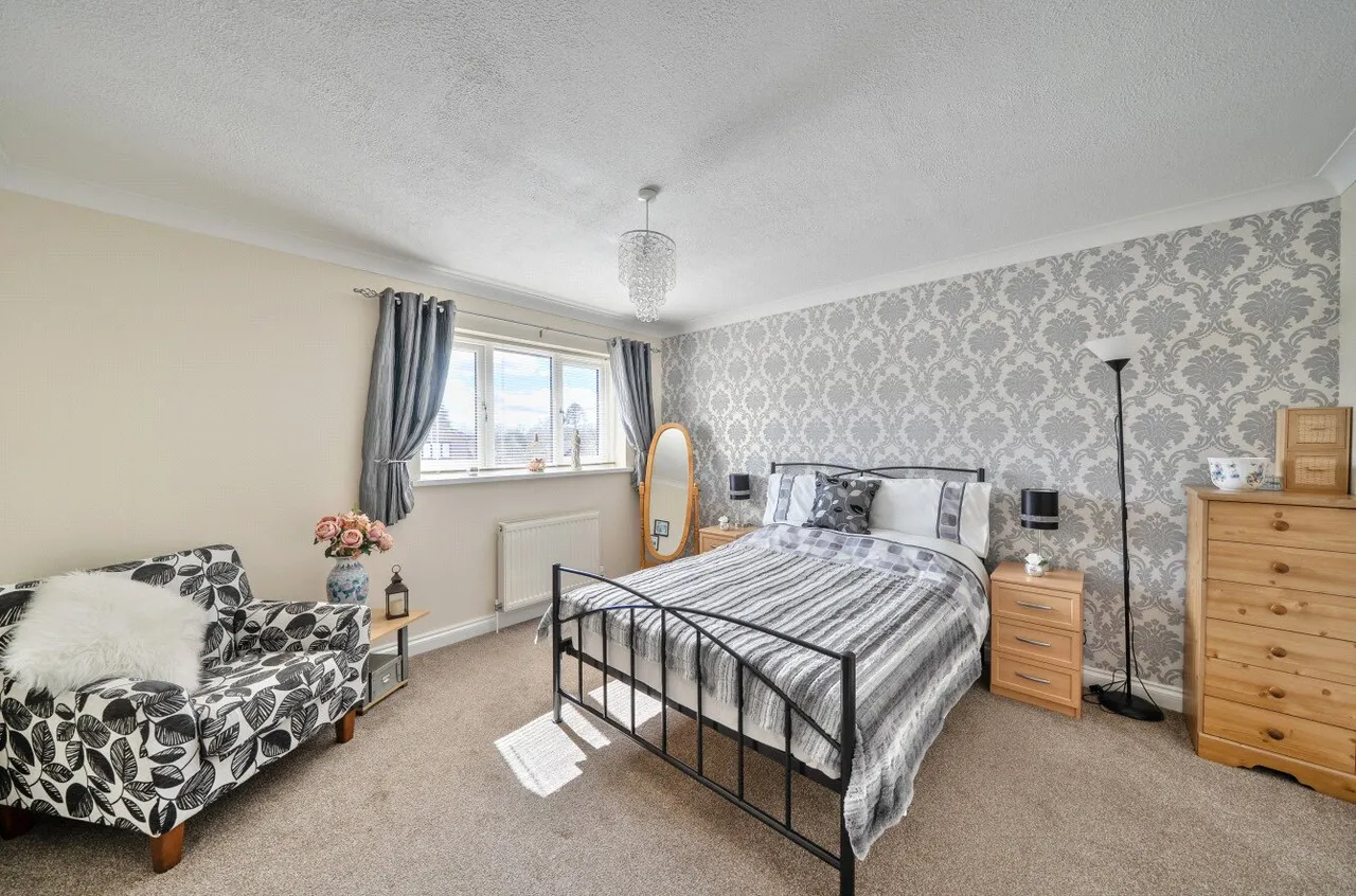 Goylands Close, Llandrindod Wells, LD1, photo 14