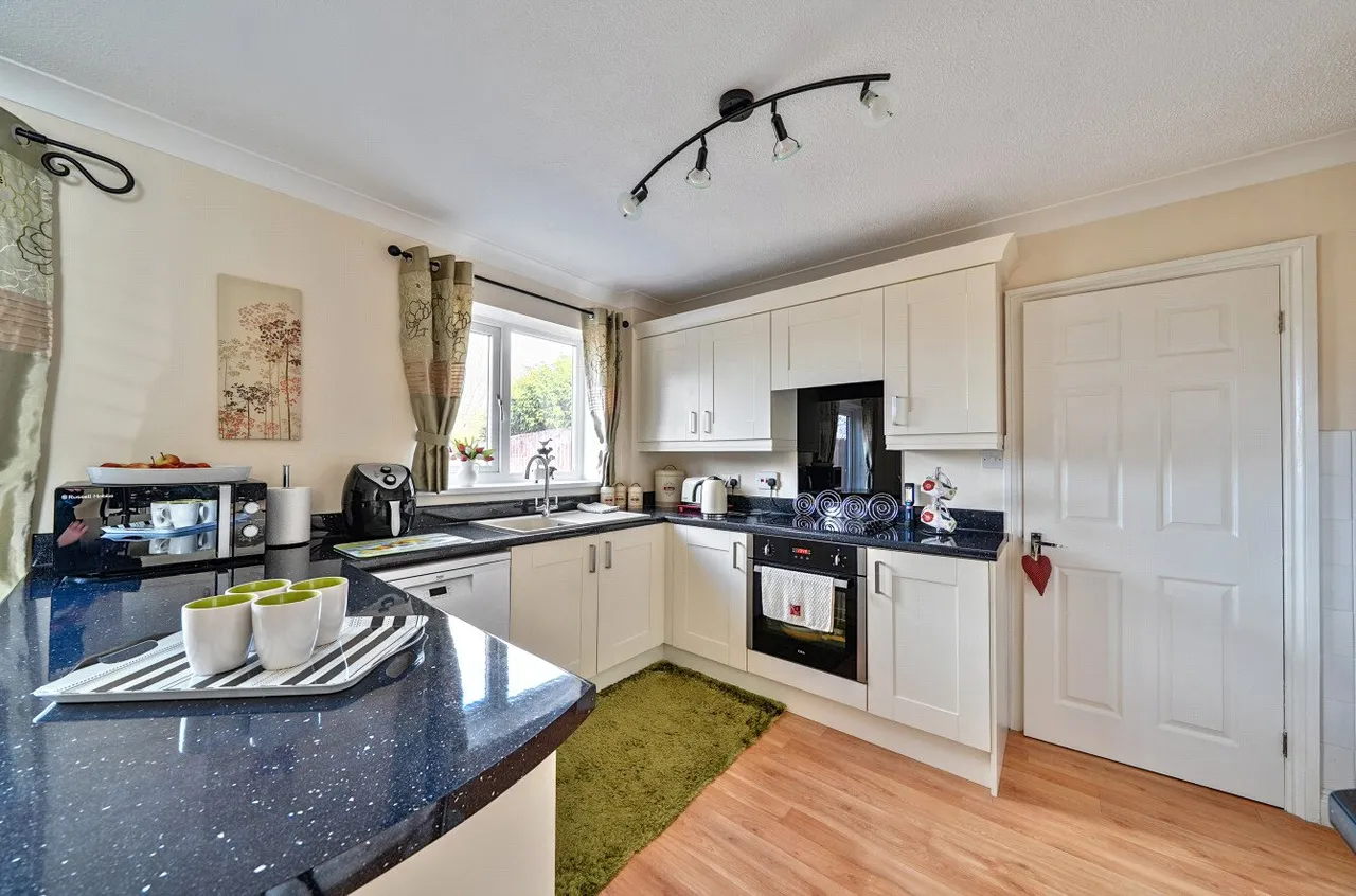 Goylands Close, Llandrindod Wells, LD1, photo 5