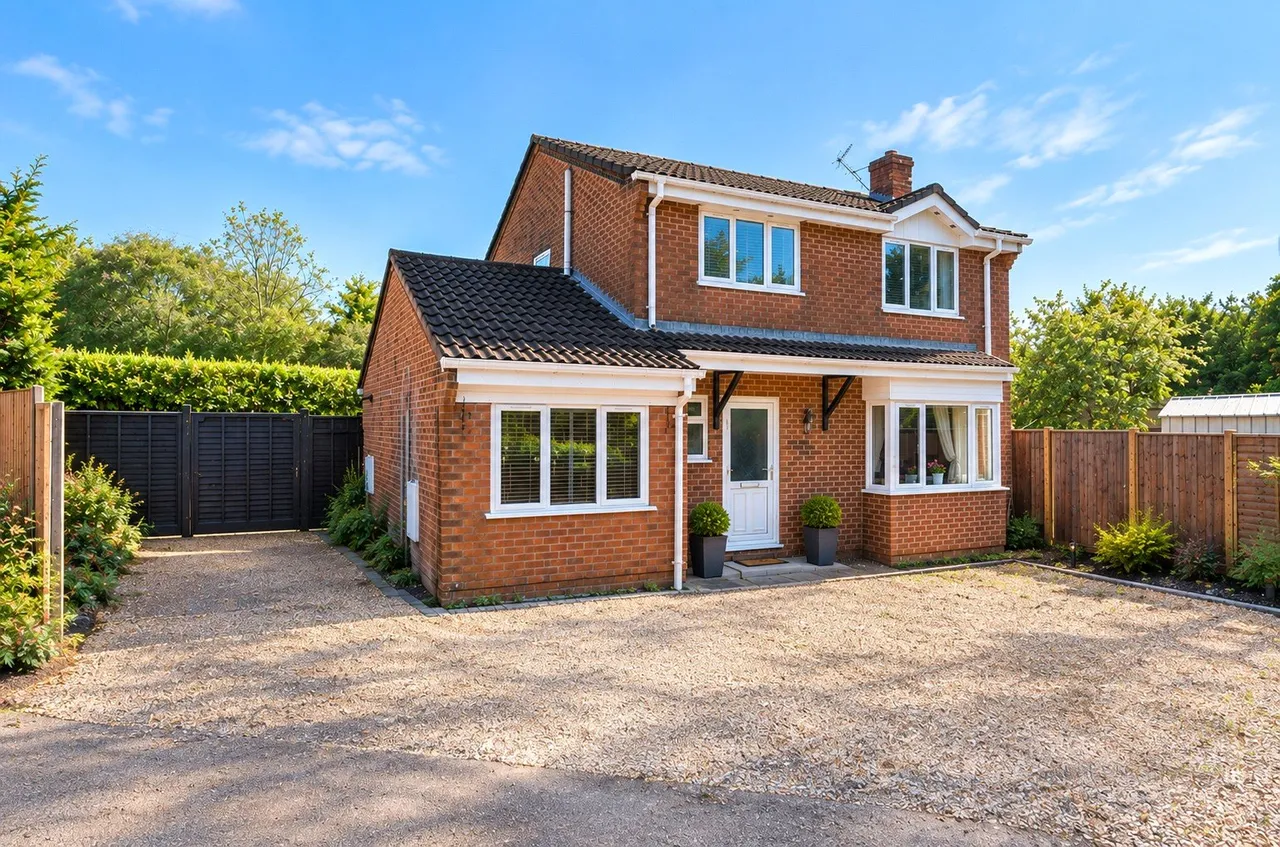 4 bed house for sale, Juniper Road, Waterlooville, PO8