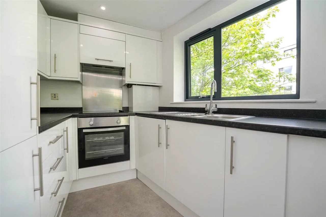 St. Georges Road, Cheltenham, GL50, photo 10