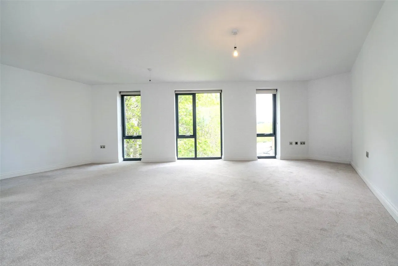 St. Georges Road, Cheltenham, GL50, photo 5
