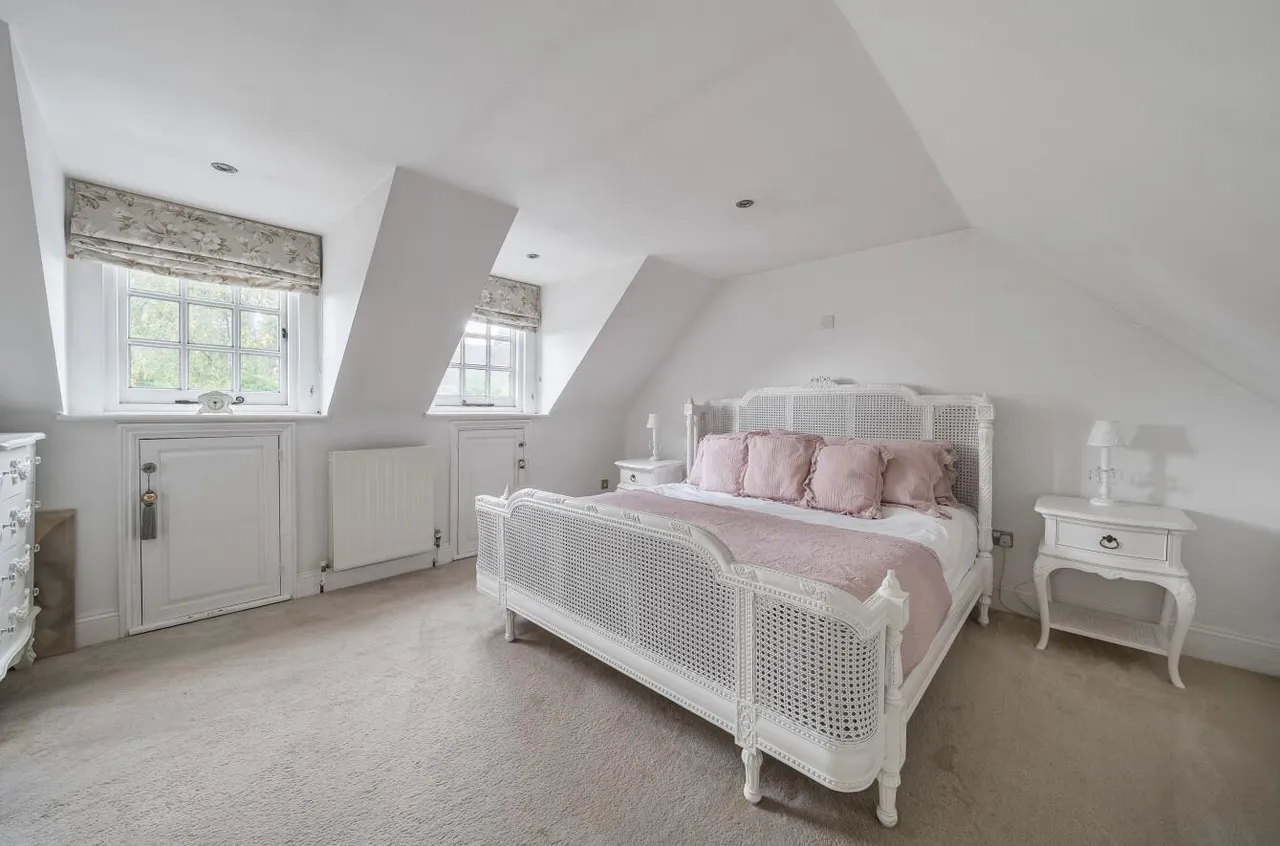 Beautifully Presented Detached Home, Offham, photo 15