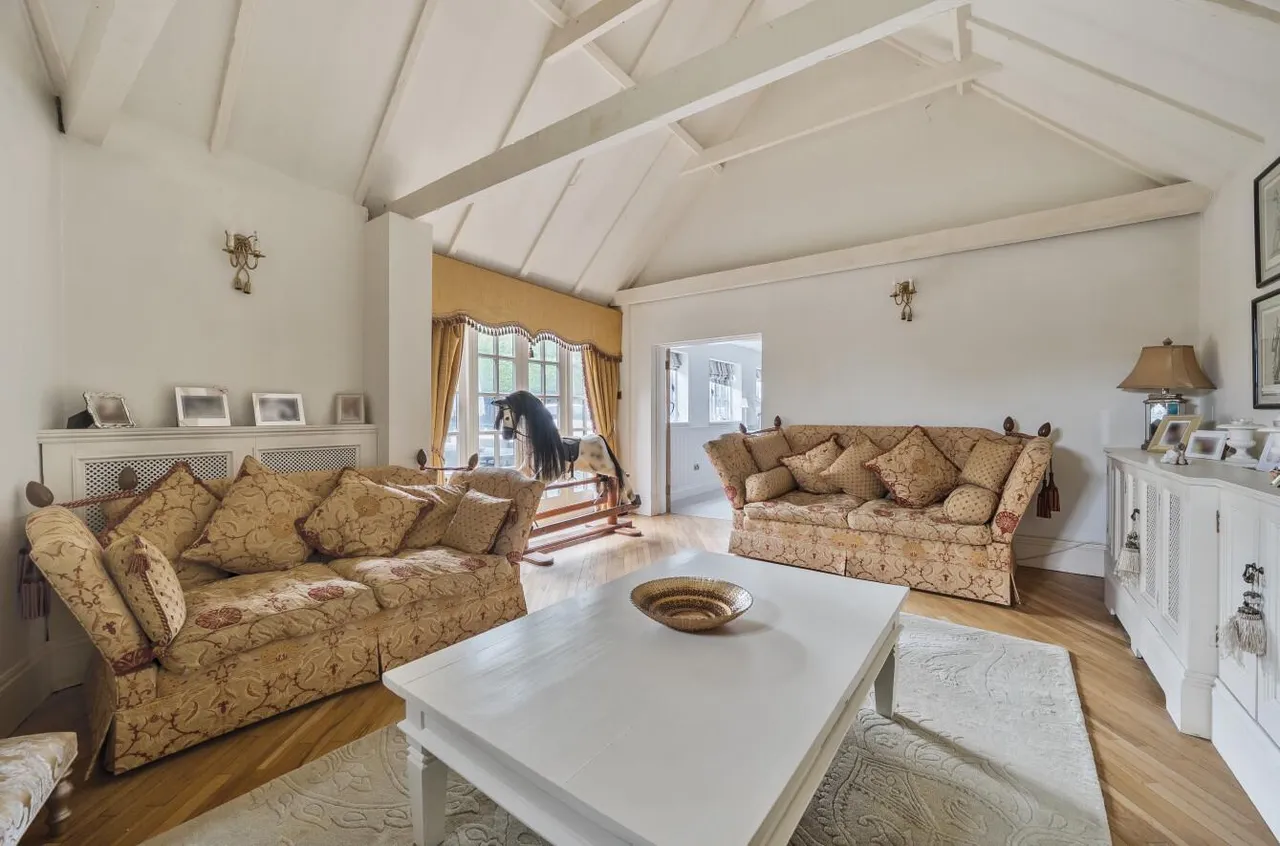 Beautifully Presented Detached Home, Offham, photo 8