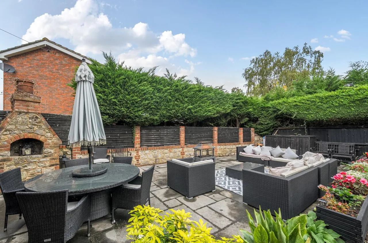 Beautifully Presented Detached Home, Offham, photo 11