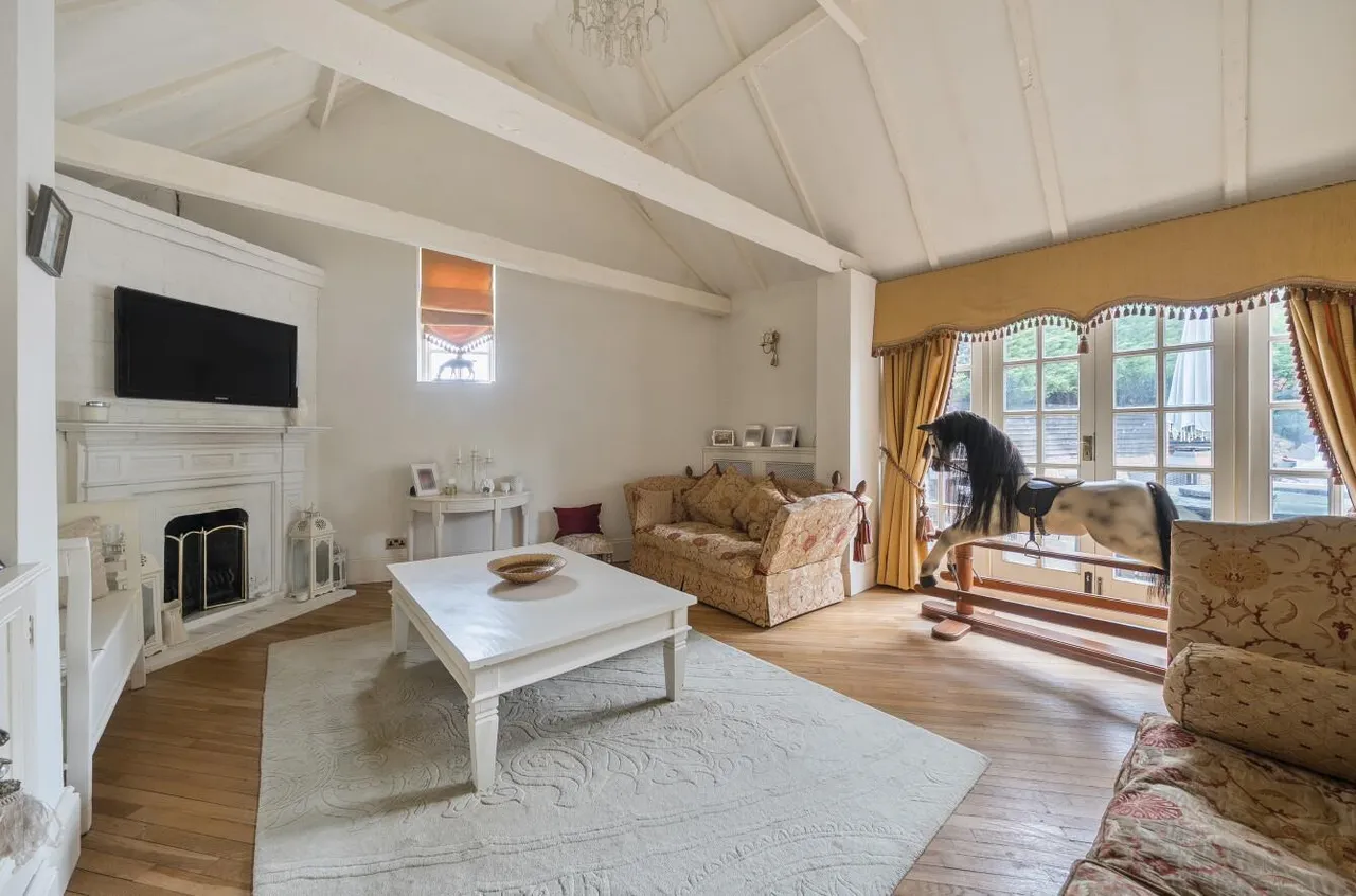 Beautifully Presented Detached Home, Offham, photo 4