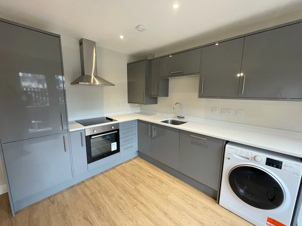 West Grove, Cardiff, CF24, photo 2