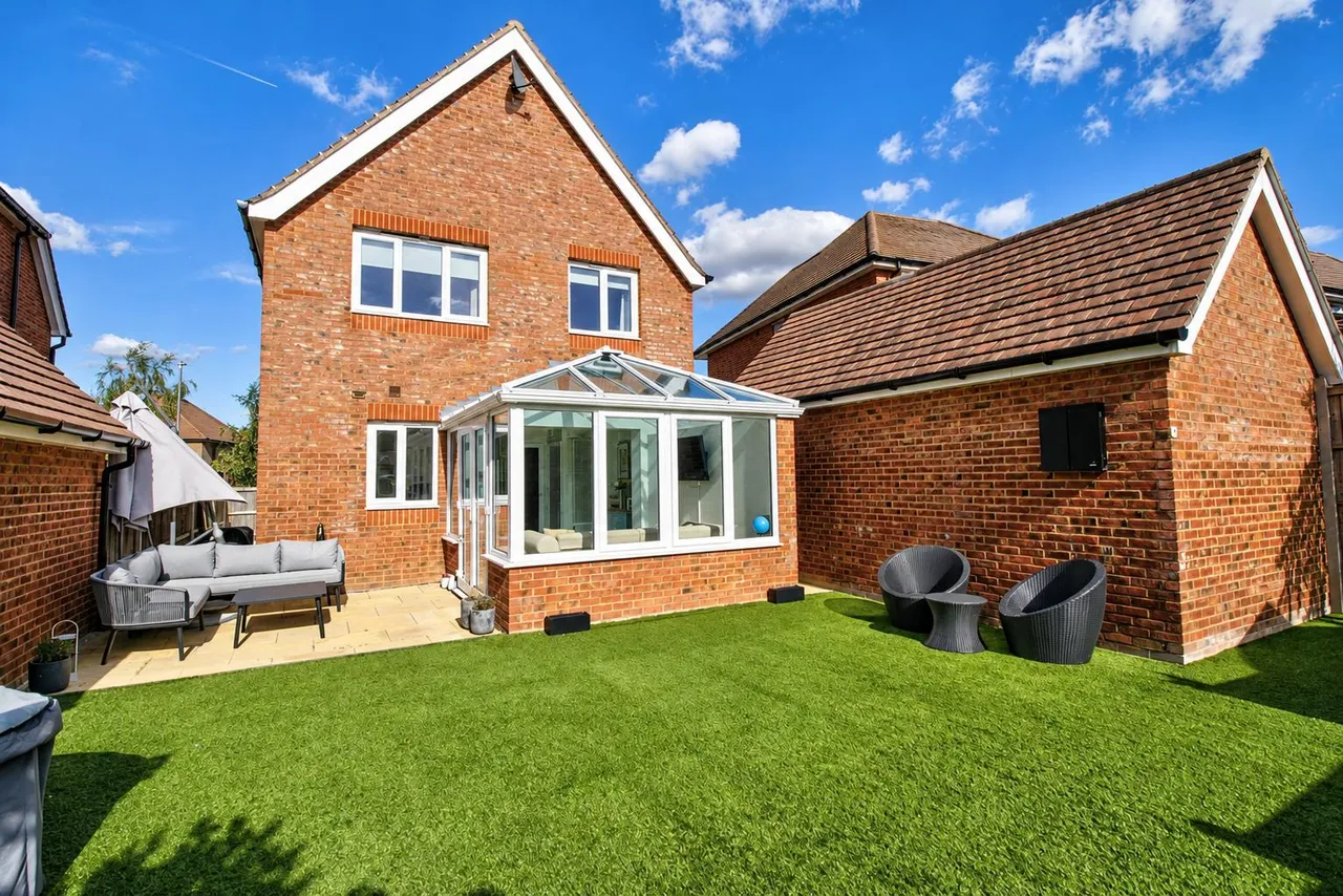 3 bed house for sale, Admiral Way, Tonbridge, TN12