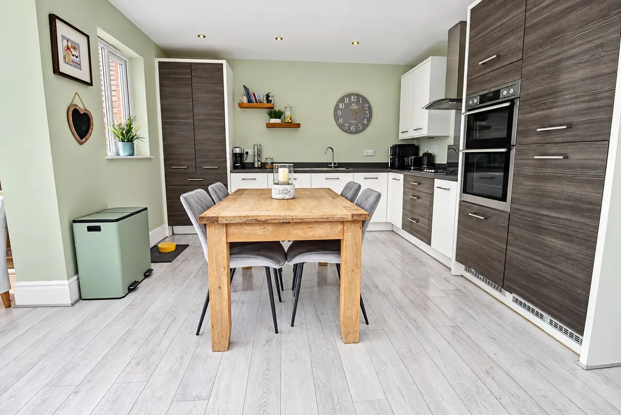 Admiral Way, Tonbridge, TN12, photo 3